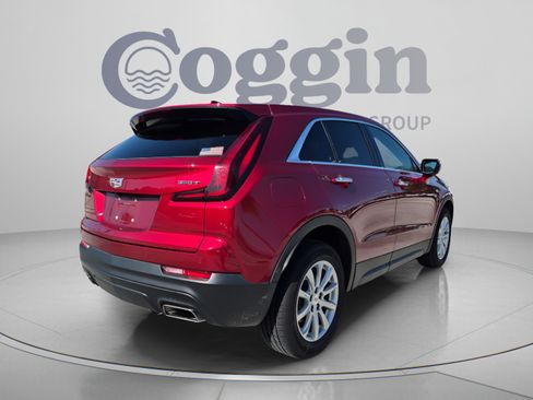 Used 2023 Cadillac XT4 Luxury w/ Driver Awareness Package FWD image 6
