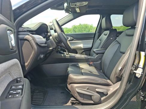 New 2026 Jeep Compass Latitude AWD/4WD image 6