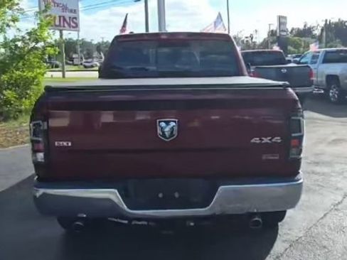 Used 2017 RAM 1500 Classic SLT AWD/4WD image 3
