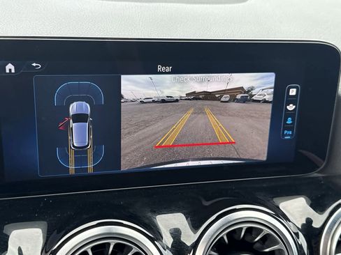 Used 2025 Mercedes-Benz GLA 250 image 22