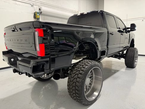Used 2024 Ford F350 Platinum image 22
