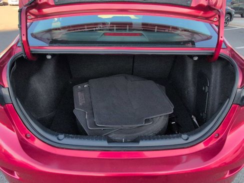 Used 2015 MAZDA MAZDA3 i Sport image 31