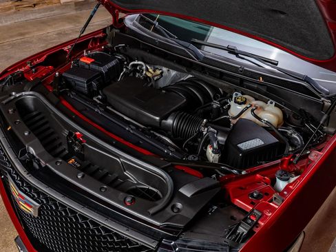 Used 2021 Cadillac Escalade Sport w/ Driver Assist Tech Package image 37