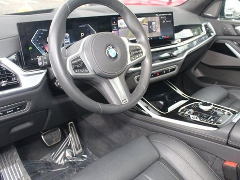 Used 2025 BMW X7 xDrive40i w/ Executive Package image 15