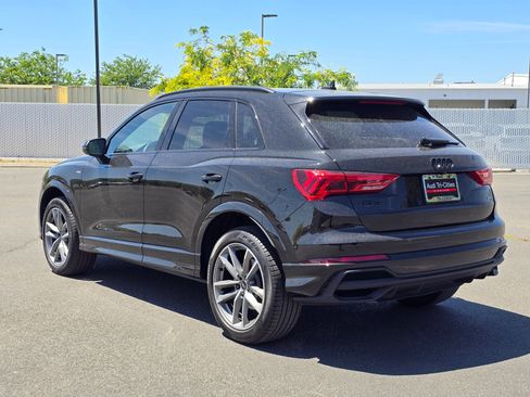 Certified 2025 Audi Q3 2.0T Premium w/ Convenience Package AWD/4WD image 33