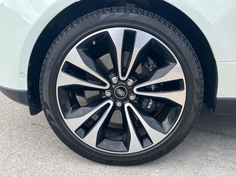 Used 2021 Land Rover Range Rover Autobiography Fifty Edition image 31