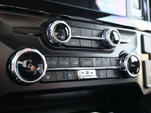 New 2026 Ford F250 Lariat w/ Black Appearance Package image 26