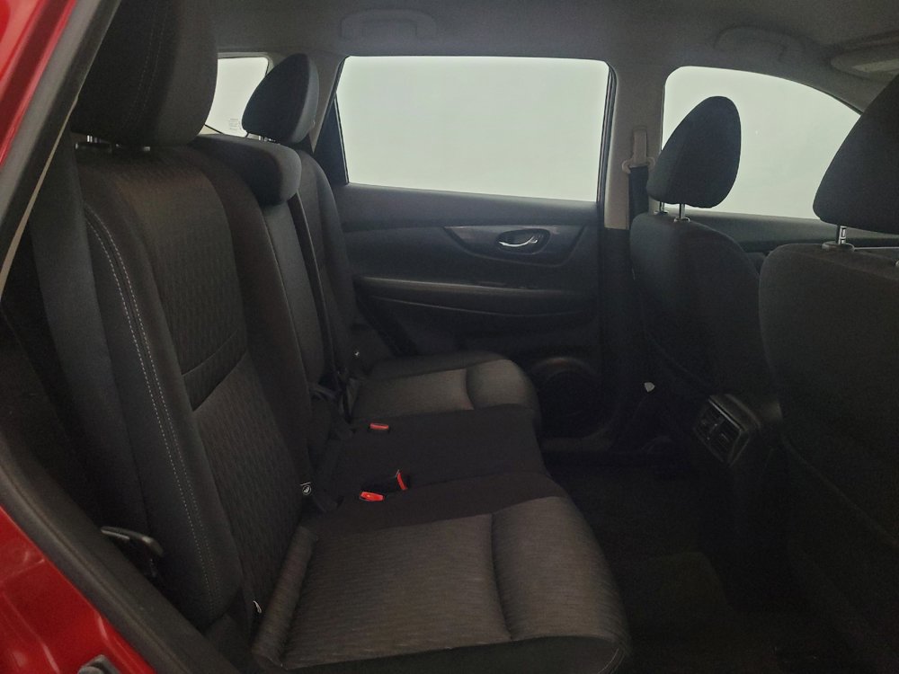 Used 2017 Nissan Rogue S AWD/4WD image 19