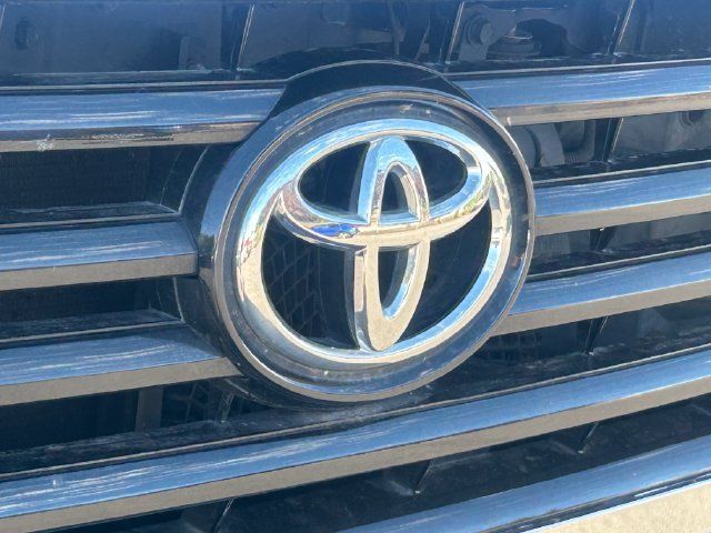 Used 2019 Toyota Sequoia TRD Sport w/ TRD Sport Premium Package AWD/4WD image 9