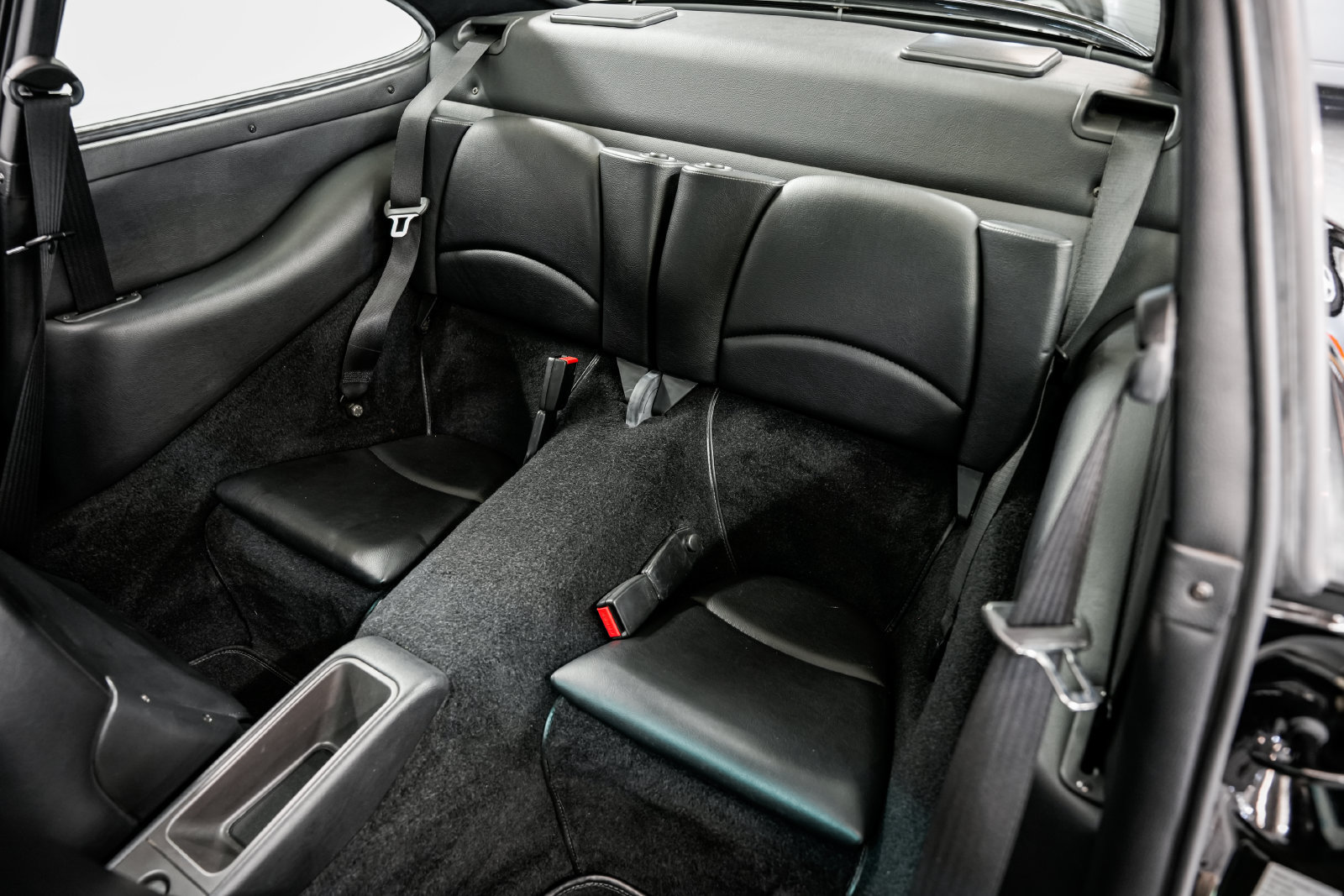 Used 1995 Porsche 911 Carrera RWD image 22
