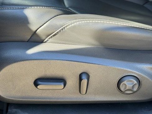 Used 2020 Buick Envision Essence w/ Experience Buick Package image 16