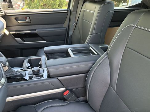 New 2026 Toyota Tundra Limited AWD/4WD image 19