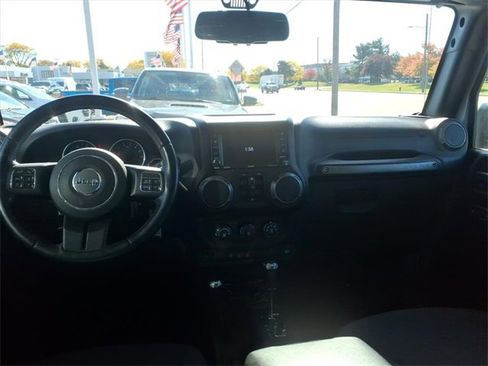 Used 2018 Jeep Wrangler Unlimited Sport S image 14