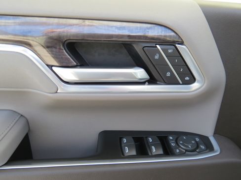 New 2026 Chevrolet Silverado 3500 LTZ w/ LTZ Convenience Package AWD/4WD image 21