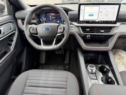 New 2026 Ford Explorer ST-Line image 13