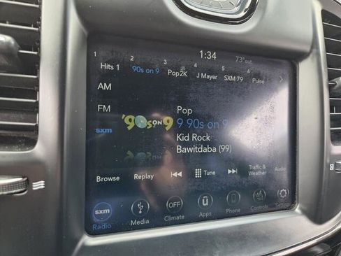 Used 2019 Chrysler 300 S image 23