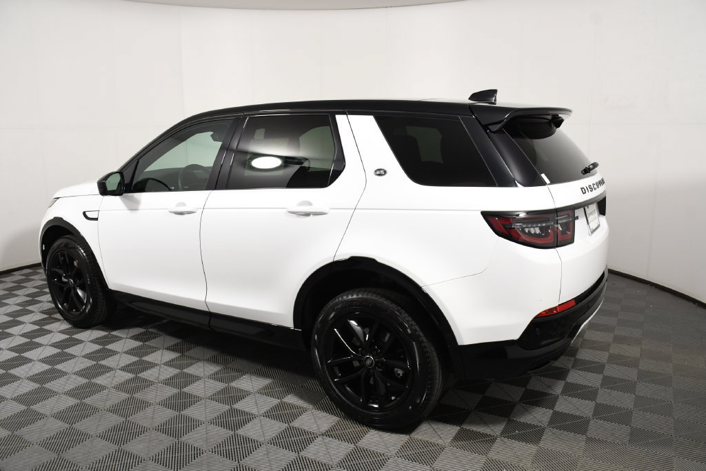 Certified 2025 Land Rover Discovery Sport Dynamic SE AWD/4WD image 3