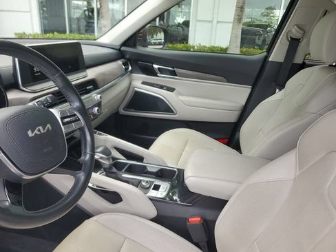 Certified 2022 Kia Telluride EX w/ EX Premium Package FWD image 23