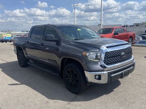 Used 2020 Toyota Tundra SR5 w/ SR5 Leather Package image 2