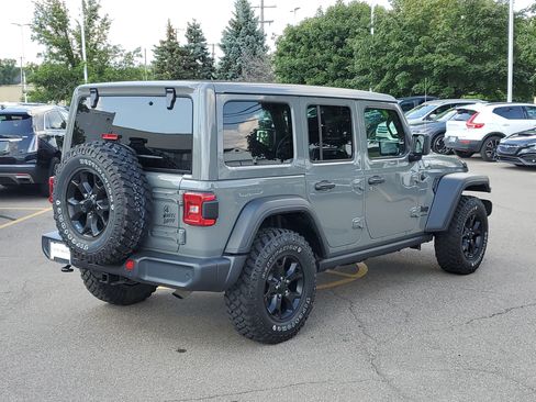 Used 2023 Jeep Wrangler Unlimited Sport AWD/4WD image 3