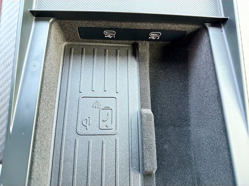 Used 2024 Audi SQ8 Premium Plus image 31