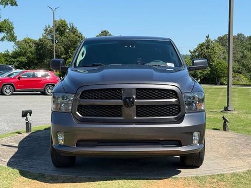 Used 2017 RAM 1500 Express w/ Express Value Package RWD image 2