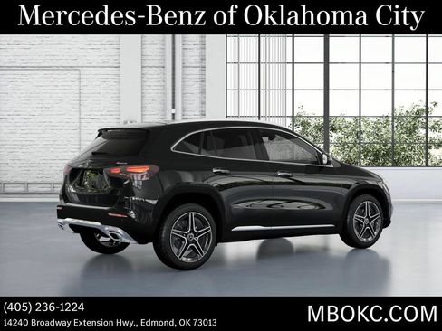 Used 2026 Mercedes-Benz GLA 250 4MATIC image 21