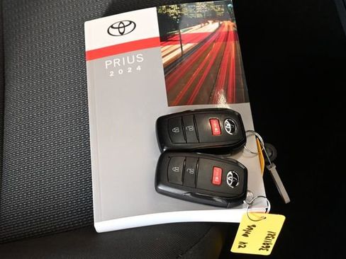 Certified 2024 Toyota Prius LE image 18