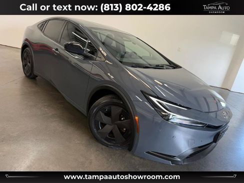 Used 2023 Toyota Prius LE FWD image 1