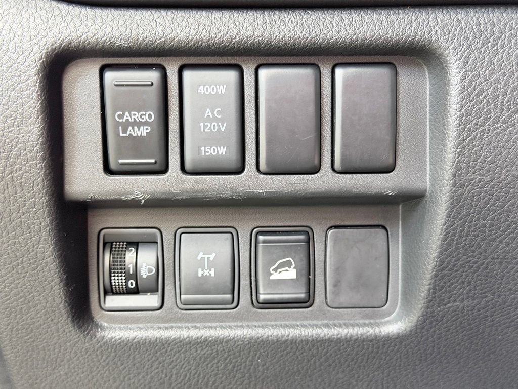Used 2021 Nissan Titan PRO-4X AWD/4WD image 38