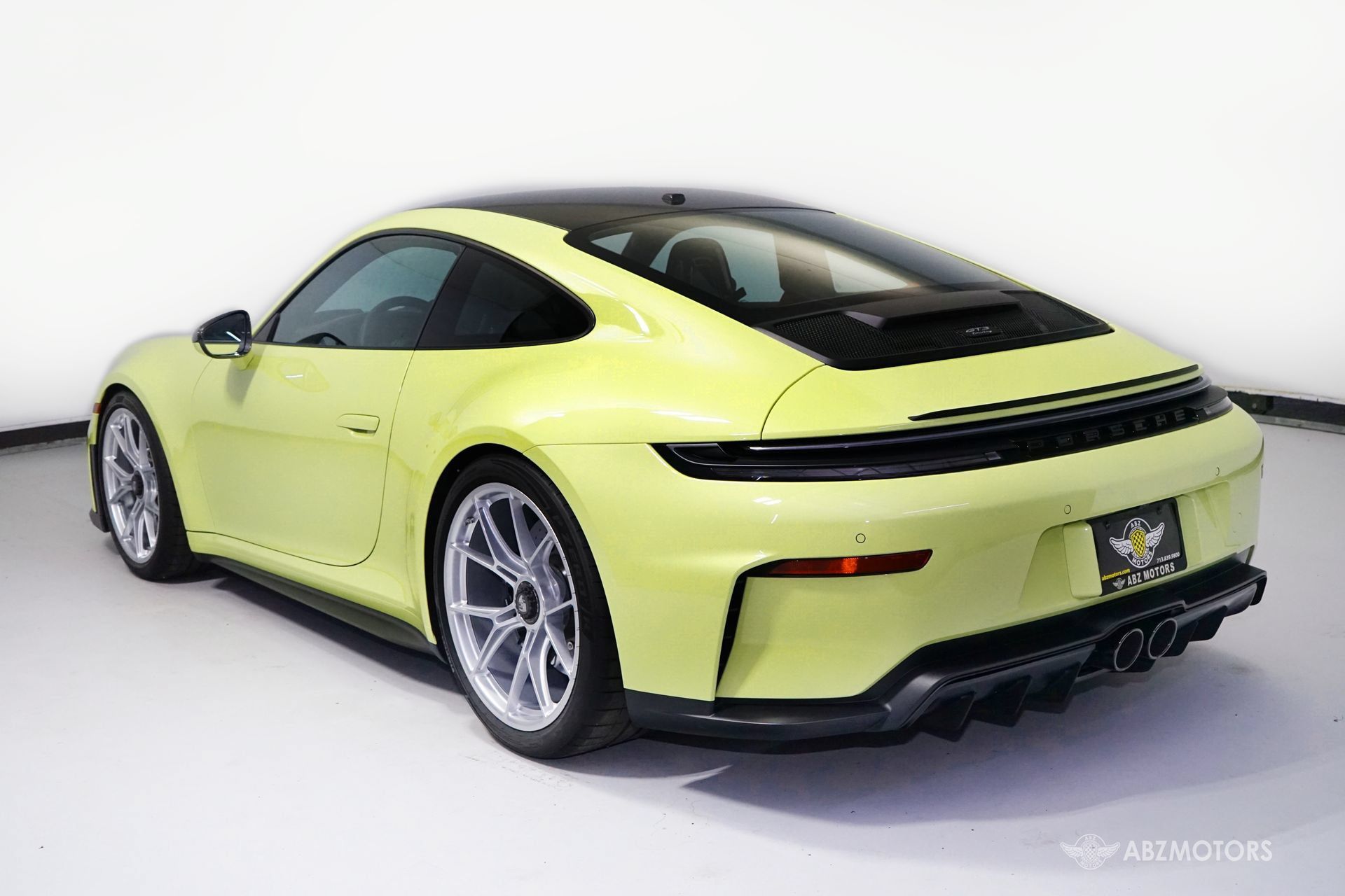 Used 2026 Porsche 911 GT3 RWD image 6