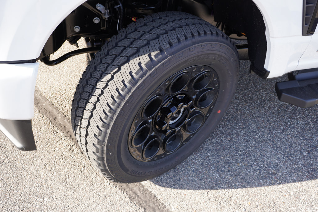 New 2027 Ford F350 Lariat AWD/4WD image 9
