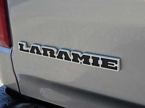 Used 2020 RAM 1500 Laramie AWD/4WD image 32