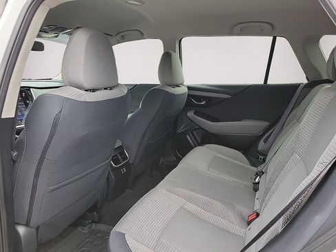 Used 2025 Subaru Outback Premium AWD/4WD image 9