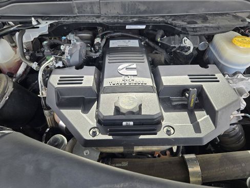 Used 2024 RAM 2500 Limited w/ Safety Group AWD/4WD image 31