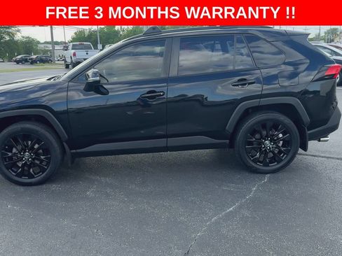 Used 2019 Toyota RAV4 XLE Premium w/ Cold Weather Package AWD/4WD image 6
