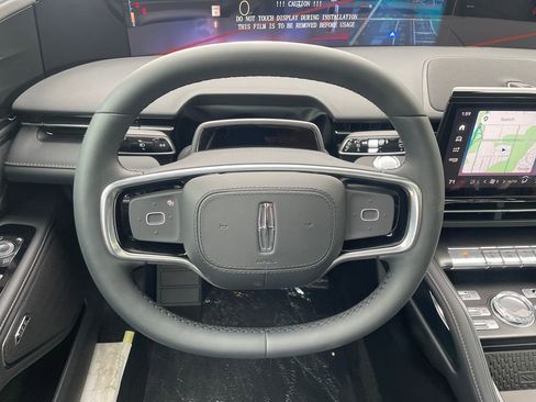 New 2026 Lincoln Nautilus Reserve AWD/4WD image 11