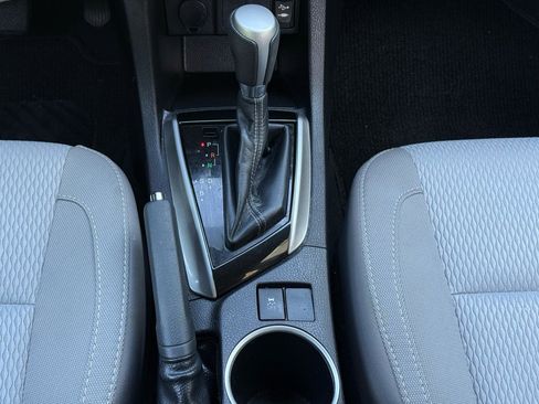 Used 2016 Toyota Corolla LE FWD image 27