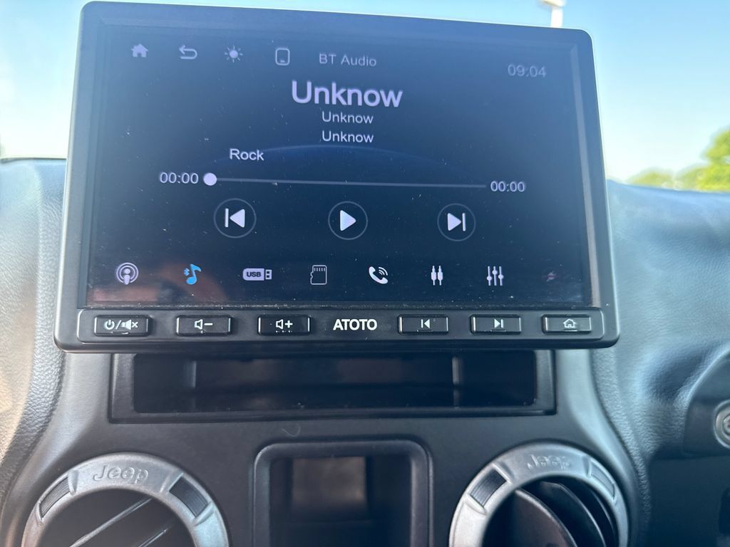 Used 2016 Jeep Wrangler Unlimited Sport AWD/4WD image 21