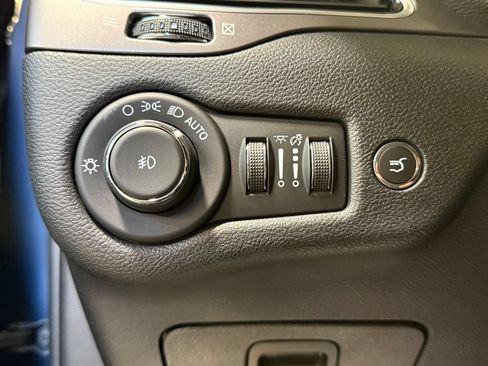 Certified 2020 Jeep Cherokee Limited AWD/4WD image 19
