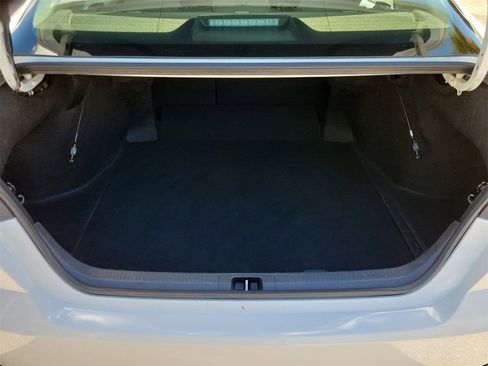 Used 2025 Toyota Camry LE image 9