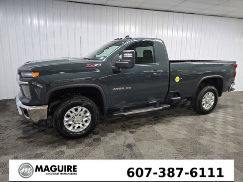 Used 2025 Chevrolet Silverado 2500 LT AWD/4WD image 6