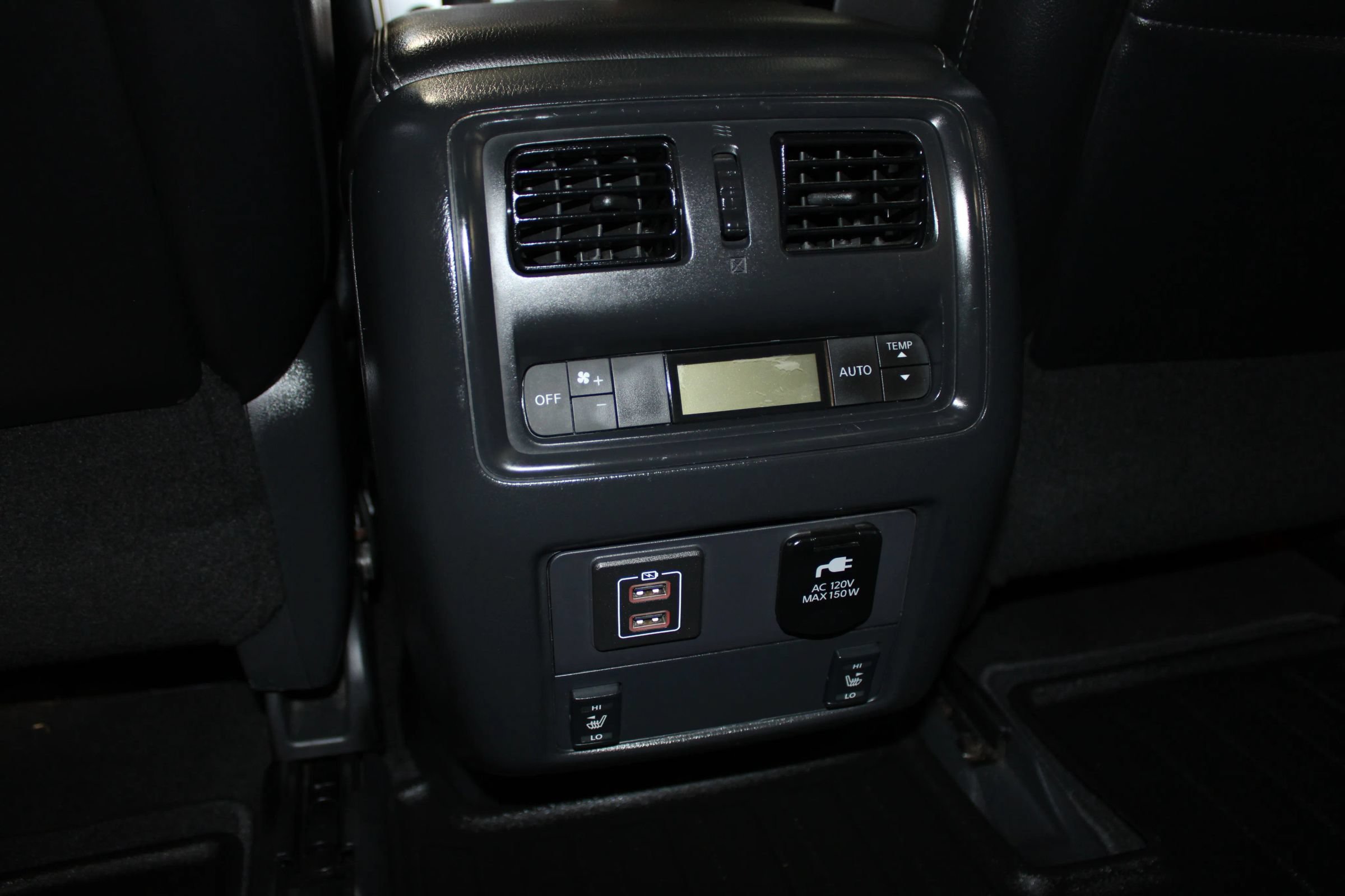 Used 2018 Nissan Pathfinder SL w/ Cargo Package FWD image 26