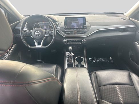 Used 2023 Nissan Altima 2.5 SR FWD image 17