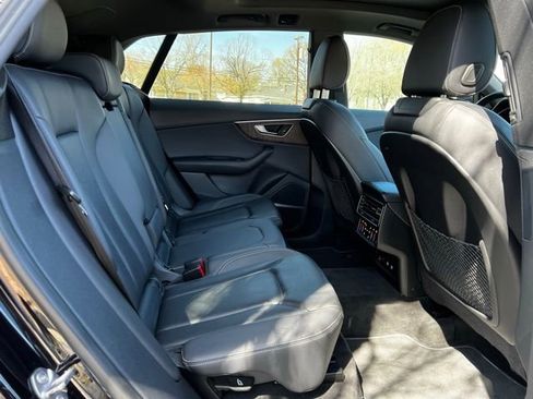 Used 2019 Audi Q8 Premium Plus w/ Premium Plus image 21