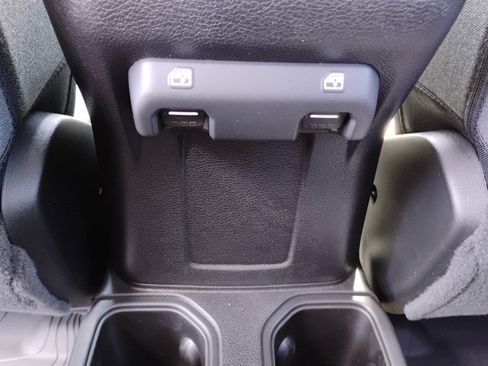 New 2025 Jeep Gladiator Sport image 16