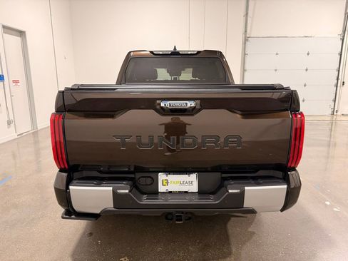 Used 2022 Toyota Tundra Limited w/ Power Package RWD image 6