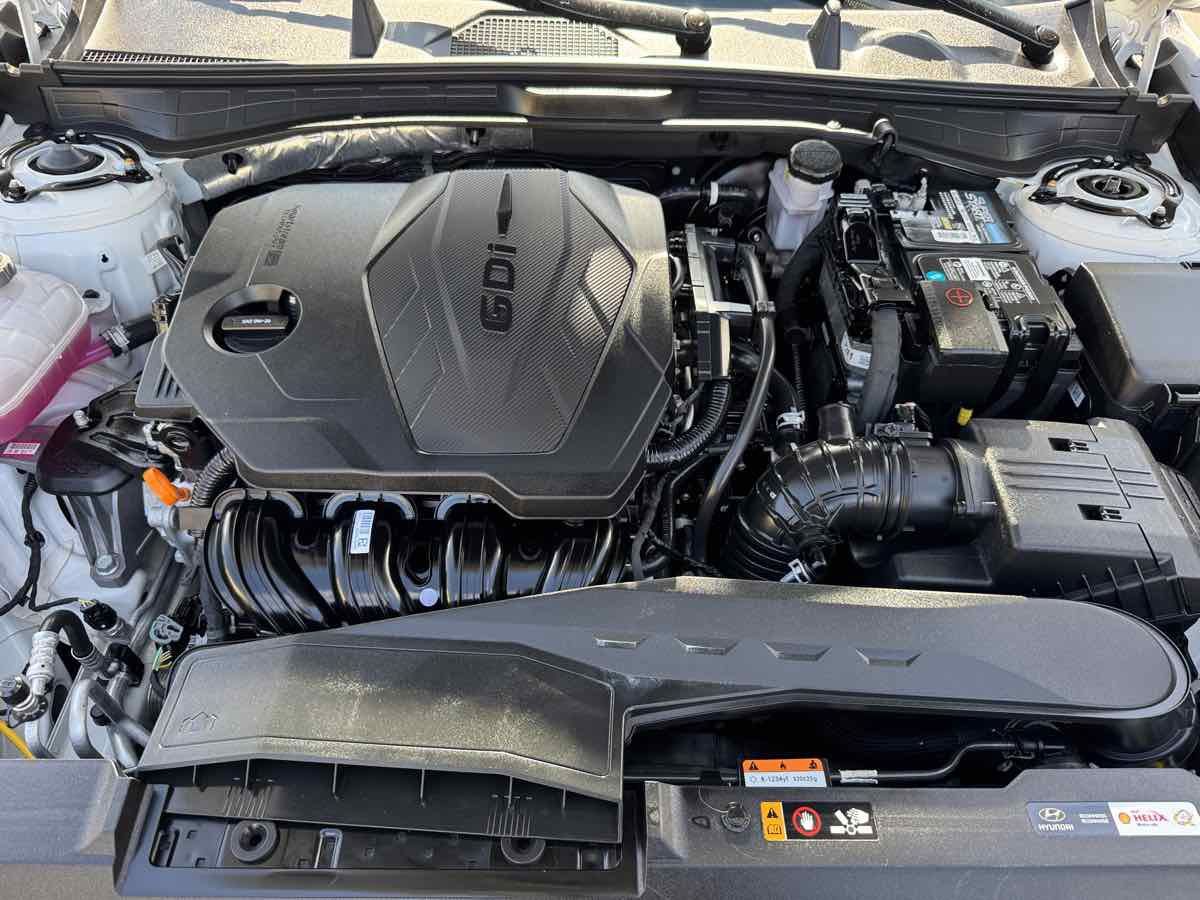 Used 2025 Hyundai Sonata SEL FWD image 9
