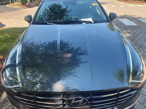 Used 2023 Hyundai Sonata SE FWD image 2