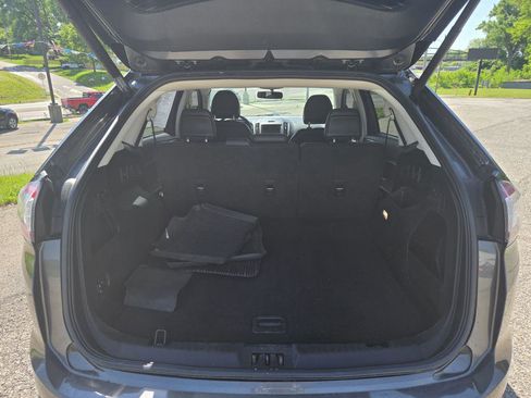 Used 2018 Ford Edge SEL w/ Equipment Group 201A FWD image 8